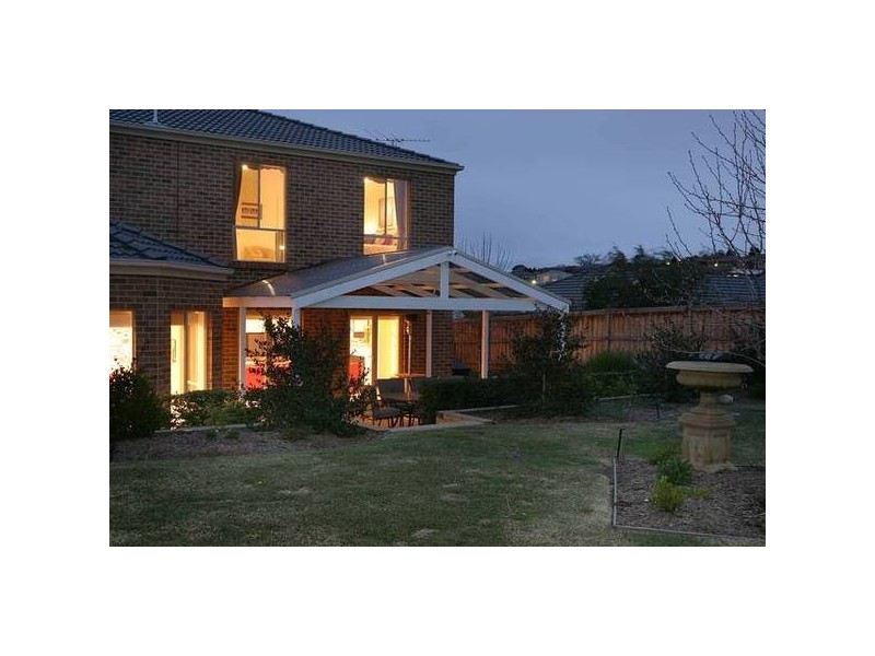 4 Mandurah Chase, Berwick VIC 3806