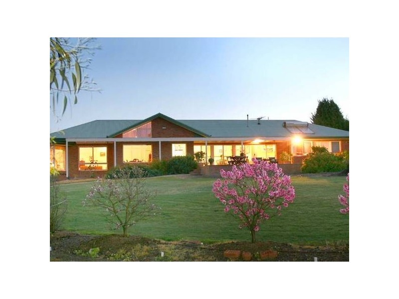 38-40 Warren Park Place, Narre Warren South VIC 3805