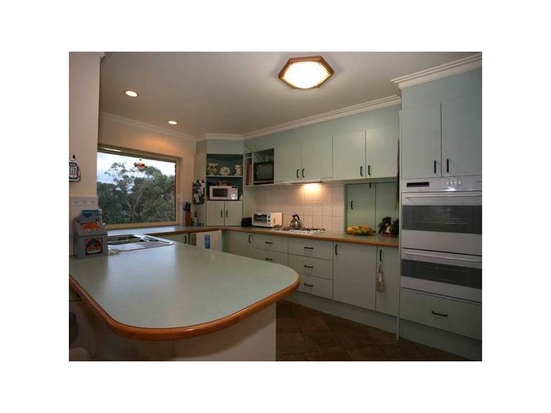 38-40 Warren Park Place, Narre Warren South VIC 3805