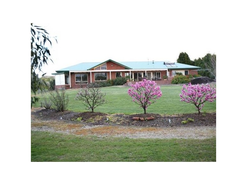 38-40 Warren Park Place, Narre Warren South VIC 3805