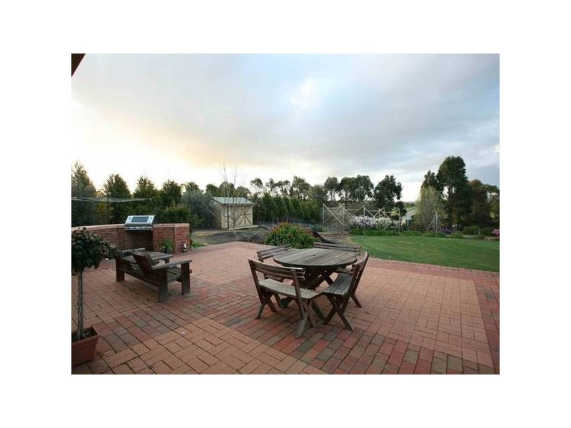 38-40 Warren Park Place, Narre Warren South VIC 3805