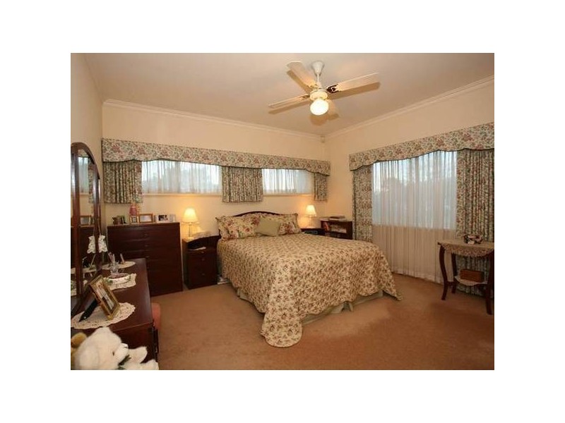 38-40 Warren Park Place, Narre Warren South VIC 3805