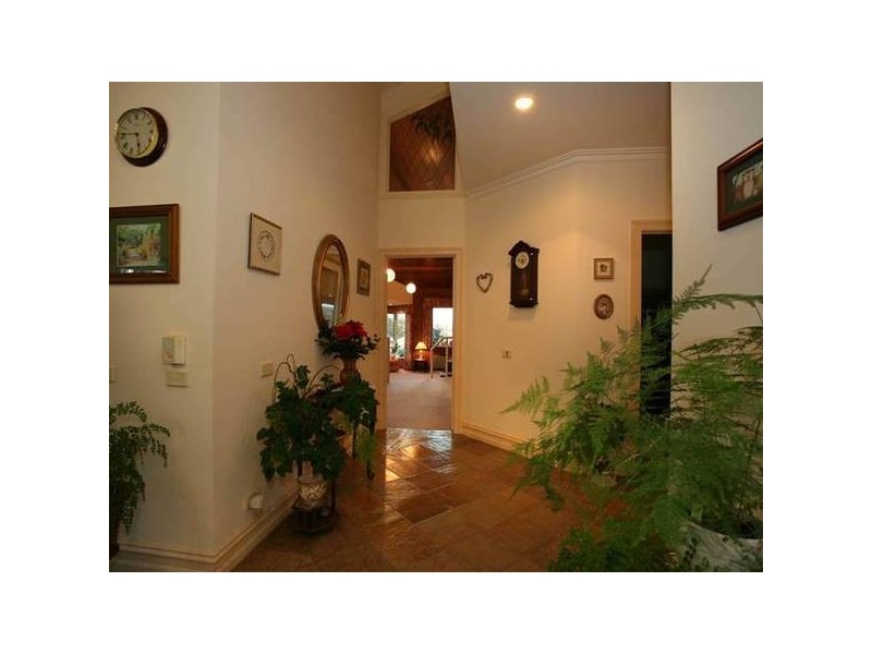 38-40 Warren Park Place, Narre Warren South VIC 3805