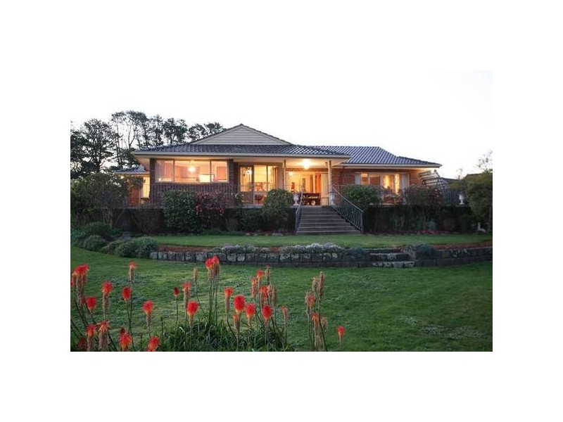 10 Glenwood Road, Narre Warren North VIC 3804