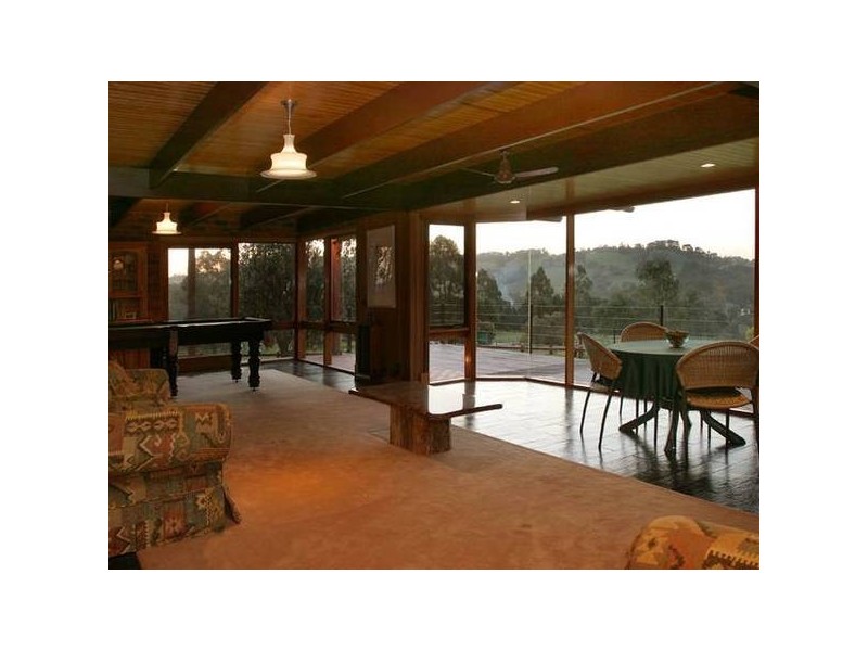 Morrison Road, Pakenham Upper VIC 3810