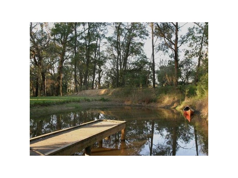 Morrison Road, Pakenham Upper VIC 3810