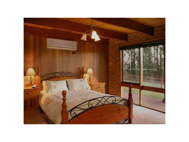 Morrison Road, Pakenham Upper VIC 3810