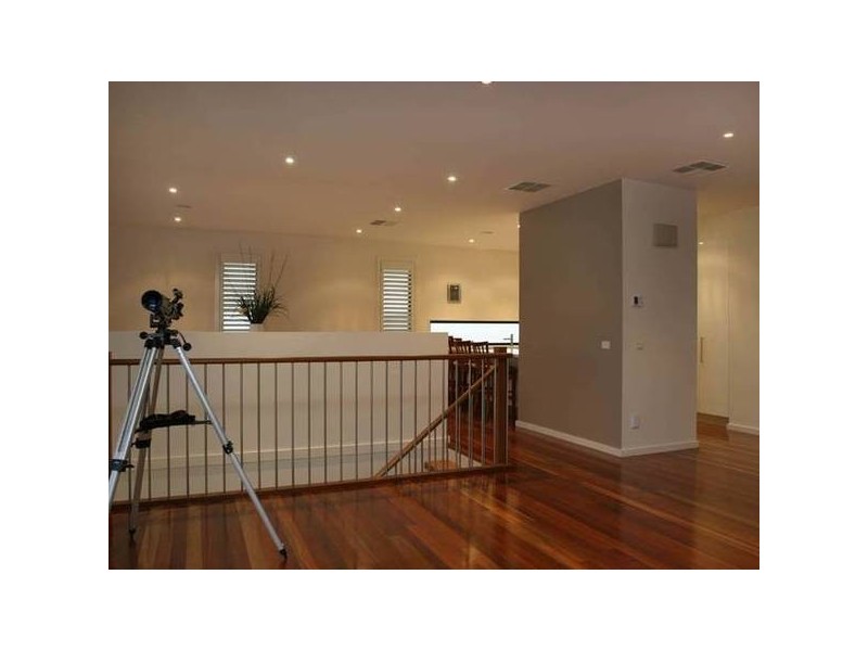 4 Canberra Avenue, Berwick VIC 3806