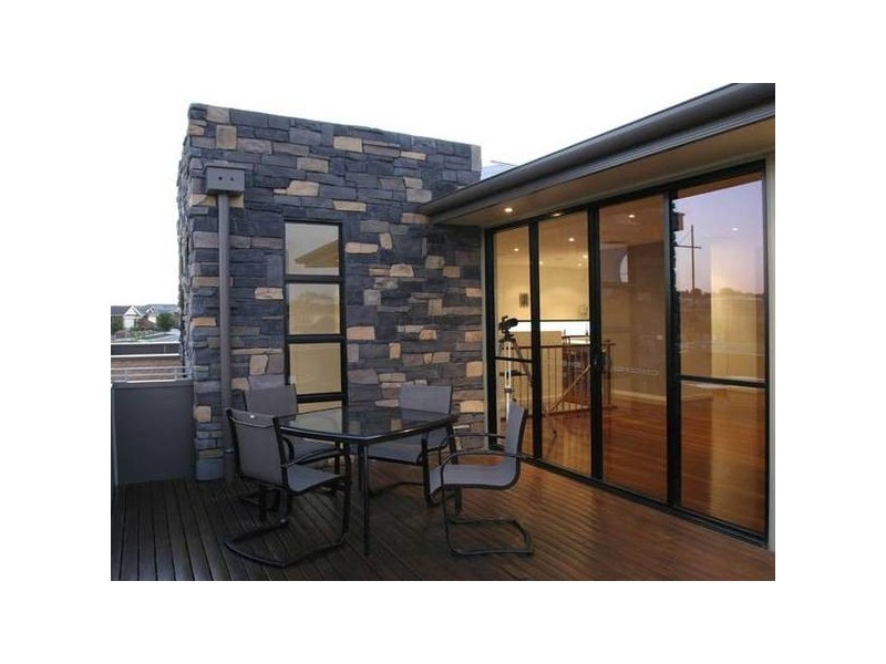 4 Canberra Avenue, Berwick VIC 3806