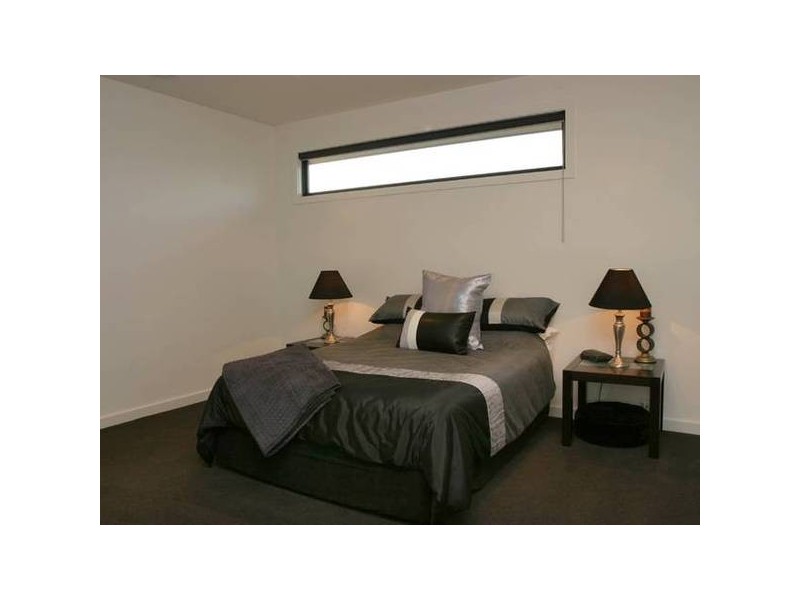 4 Canberra Avenue, Berwick VIC 3806