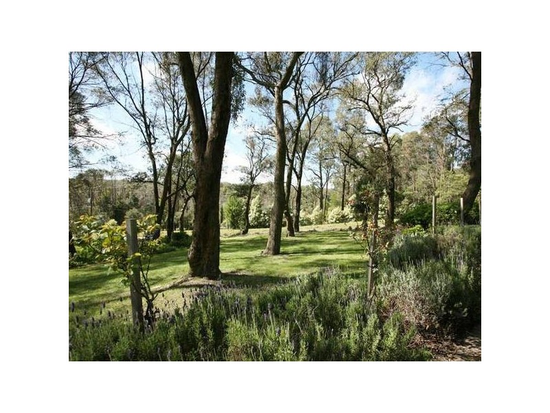 Mcarthur Road, Beaconsfield Upper VIC 3808