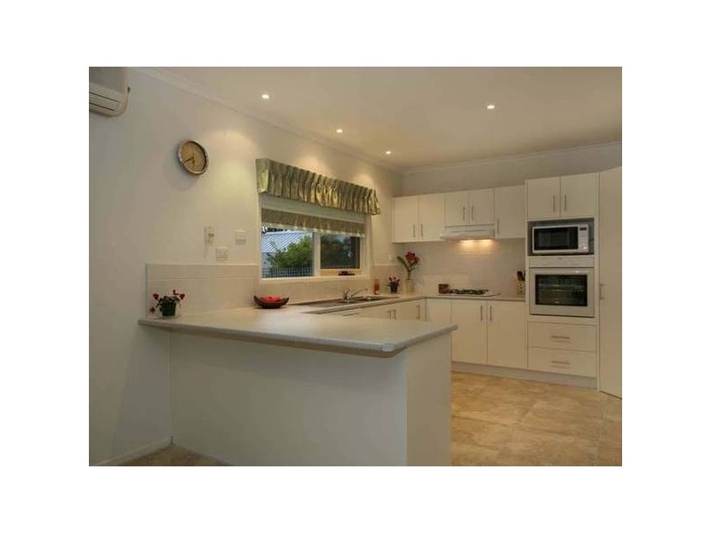 21 Vista Court, Berwick VIC 3806