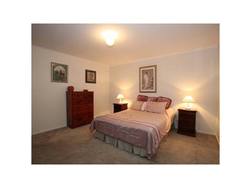 21 Vista Court, Berwick VIC 3806