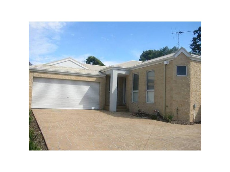 3/6 Elgin Street, Berwick VIC 3806