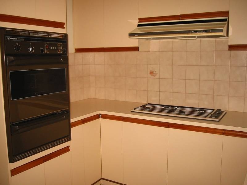 1/4 Ravensthorpe Crescent, Narre Warren VIC 3805