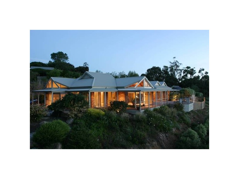 18 Reed Avenue, Beaconsfield Upper VIC 3808