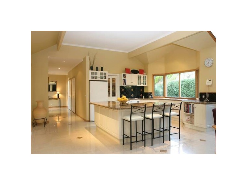 18 Reed Avenue, Beaconsfield Upper VIC 3808