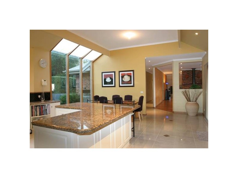 18 Reed Avenue, Beaconsfield Upper VIC 3808