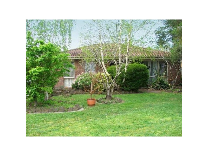 18 Kathleen Court, Beaconsfield VIC 3807