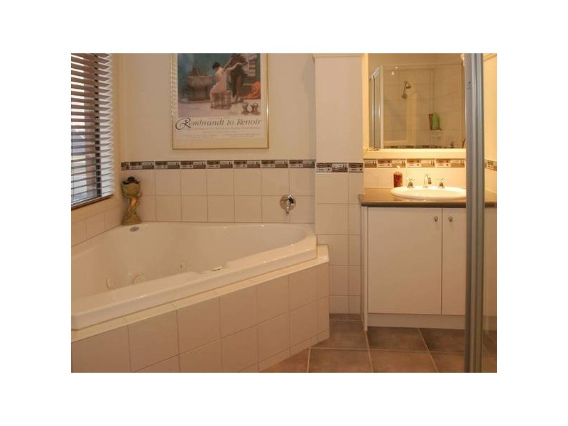 31 Buchan Green, Pakenham VIC 3810