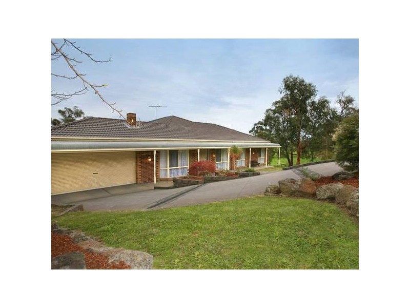 25-27 Grant Court, Beaconsfield Upper VIC 3808