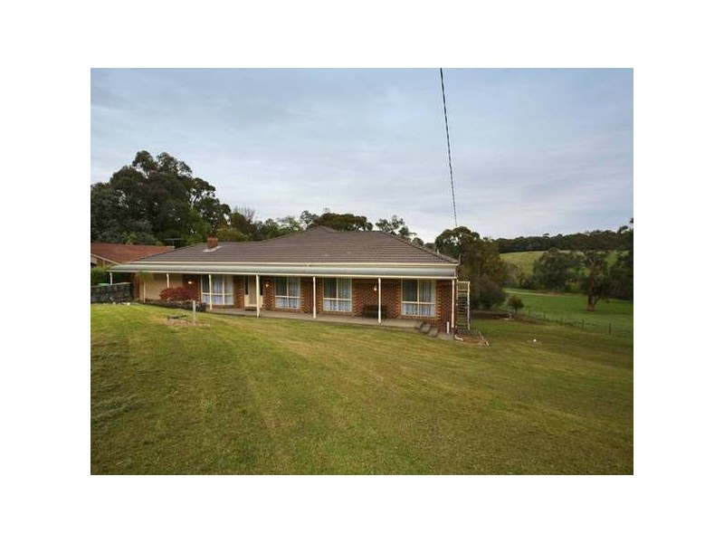 25-27 Grant Court, Beaconsfield Upper VIC 3808