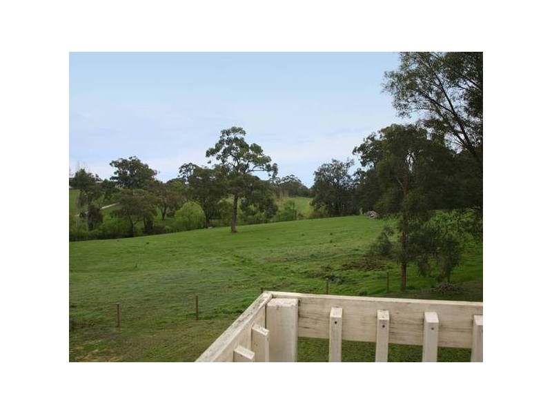 25-27 Grant Court, Beaconsfield Upper VIC 3808