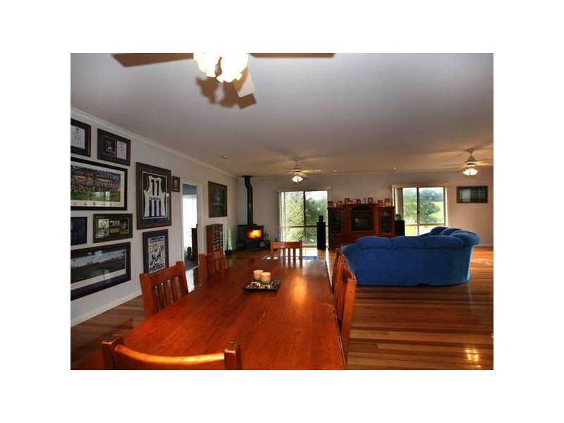 25-27 Grant Court, Beaconsfield Upper VIC 3808