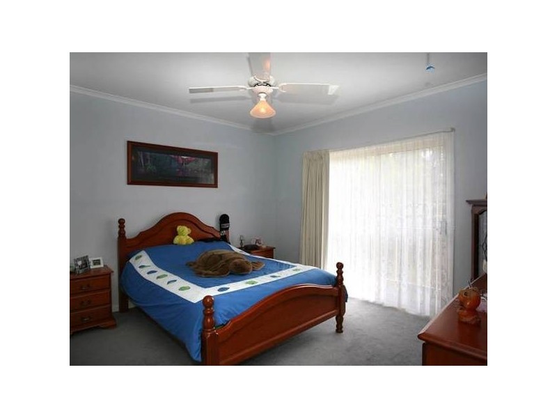 25-27 Grant Court, Beaconsfield Upper VIC 3808