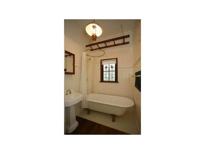 16-18 Railway Avenue, Beaconsfield VIC 3807