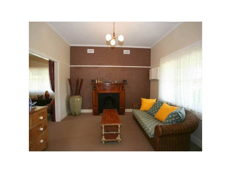 16-18 Railway Avenue, Beaconsfield VIC 3807