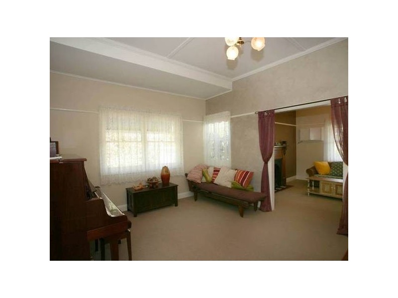 16-18 Railway Avenue, Beaconsfield VIC 3807