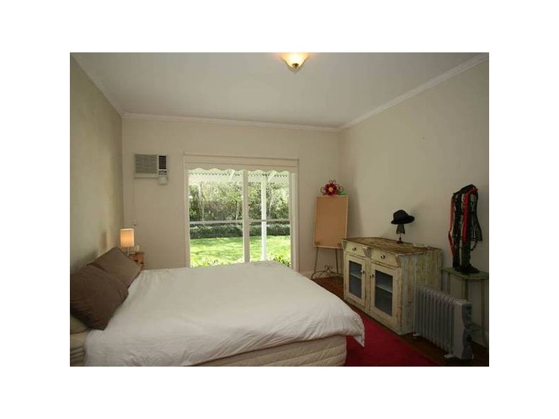 16-18 Railway Avenue, Beaconsfield VIC 3807