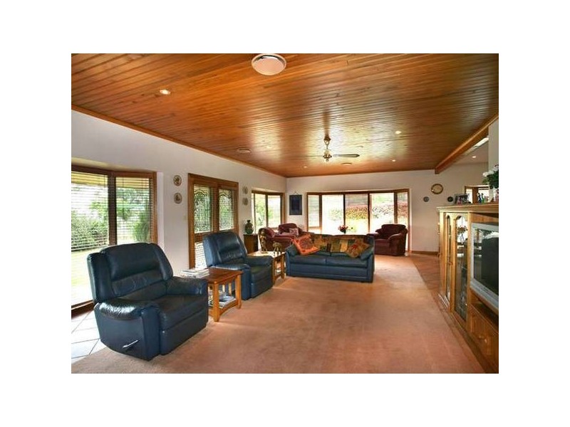 125 Huxtable Road, Pakenham Upper VIC 3810