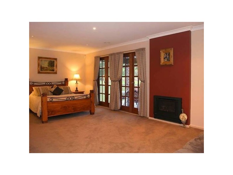 3 The Lough Court, Narre Warren North VIC 3804