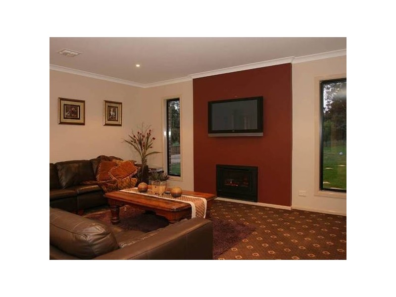 3 The Lough Court, Narre Warren North VIC 3804