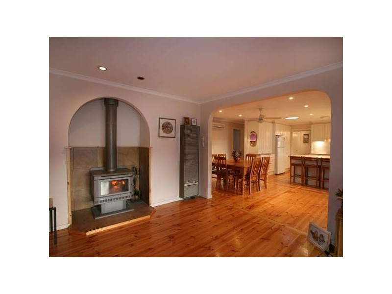 14 Grant Court, Beaconsfield Upper VIC 3808
