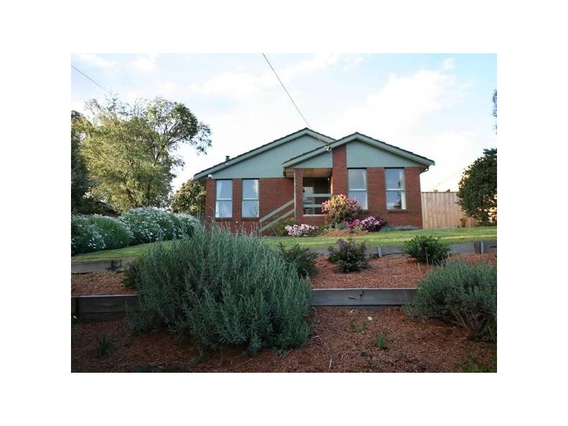 14 Grant Court, Beaconsfield Upper VIC 3808