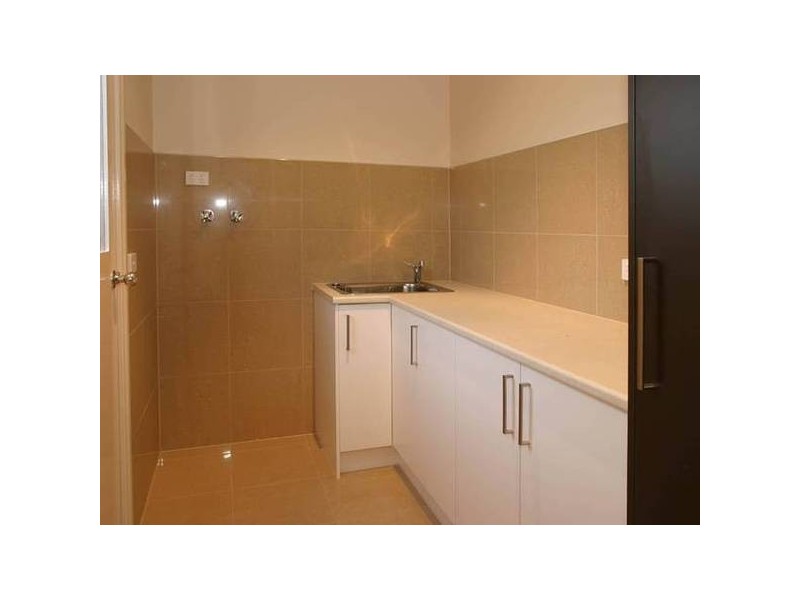 3/4a Buchanan Road, Berwick VIC 3806