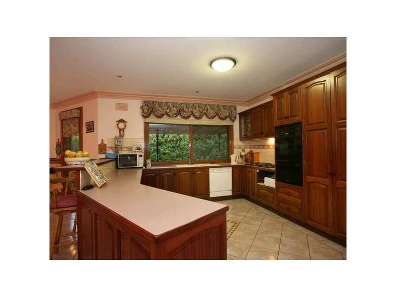 17 Kirkham Court, Berwick VIC 3806