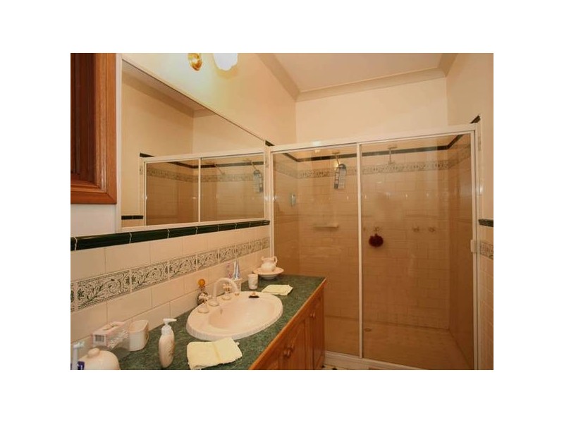 17 Kirkham Court, Berwick VIC 3806