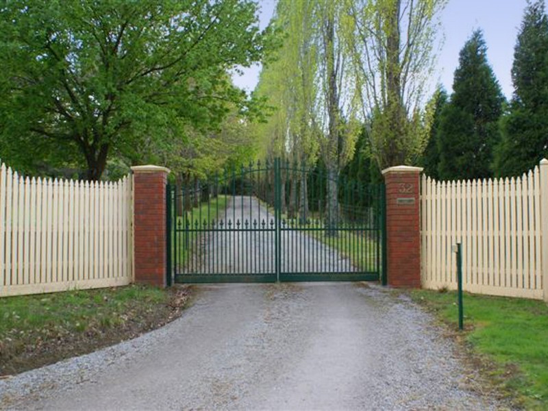 32 Noack Road, Harkaway VIC 3806