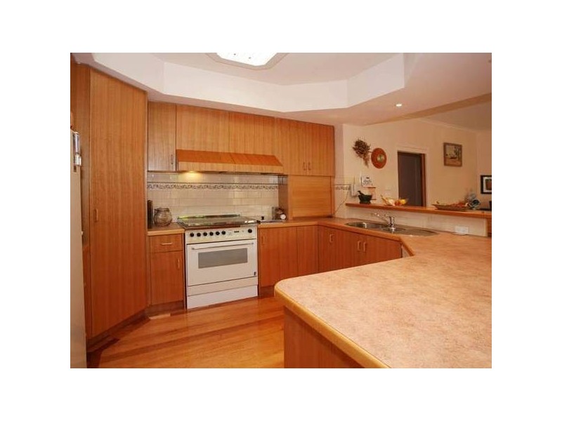 9 Newman Court, Berwick VIC 3806