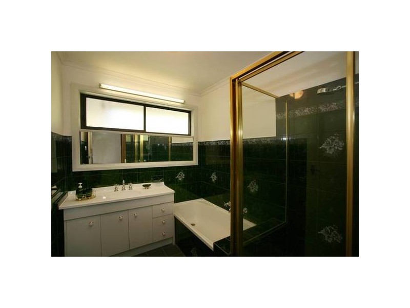 16 Hair Court, Beaconsfield VIC 3807