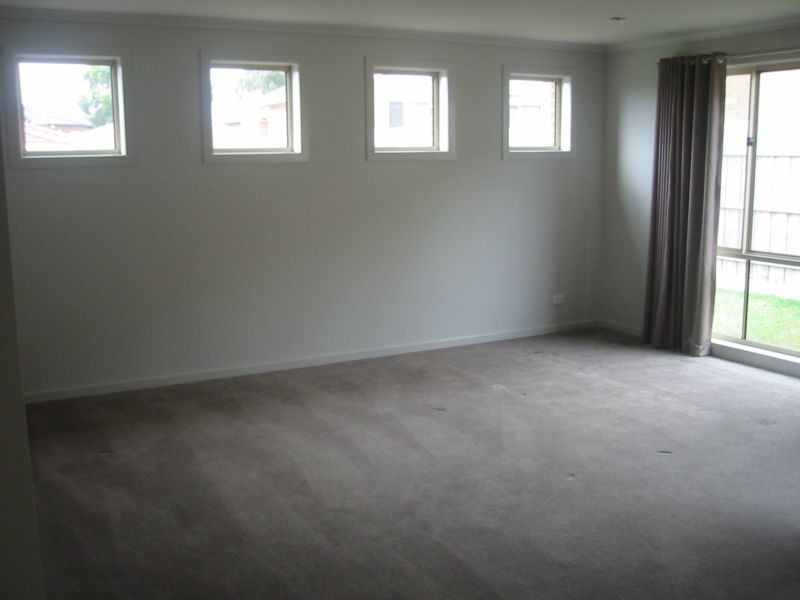 38 Golden Grove Drive, Narre Warren South VIC 3805