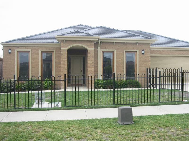 40 Golden Grove Drive, Narre Warren South VIC 3805