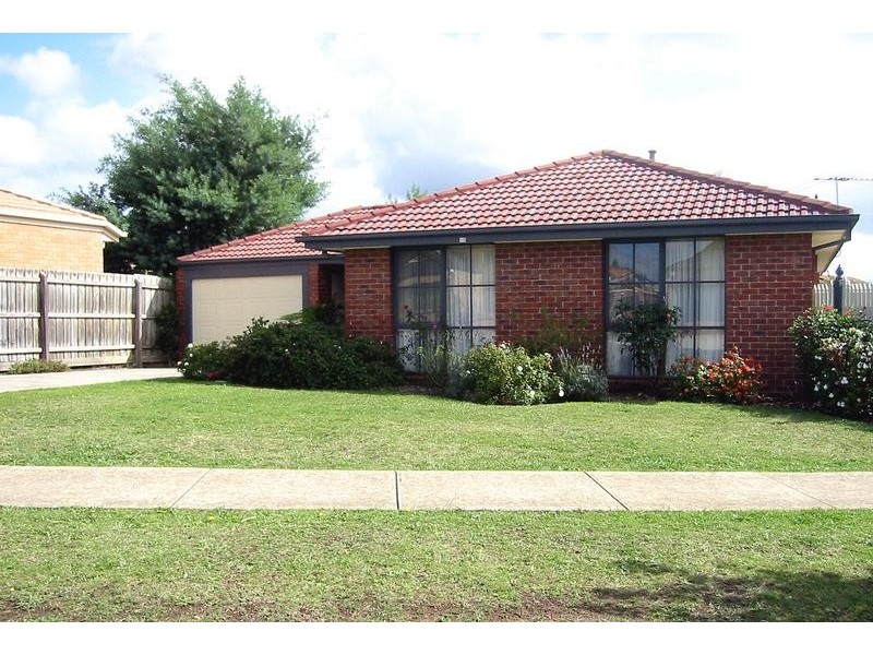 15 Marlesford Crescent, Berwick VIC 3806