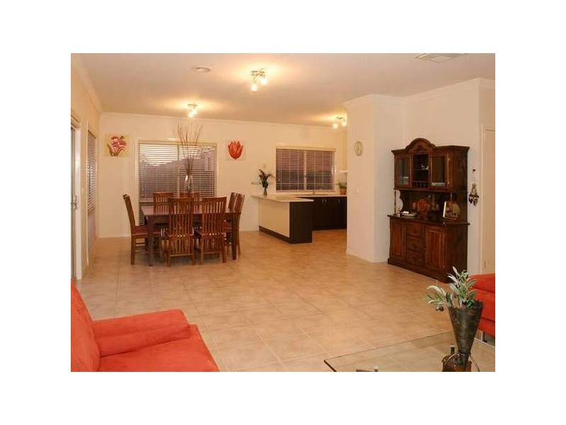 9 Rebecca Mac Court, Hallam VIC 3803