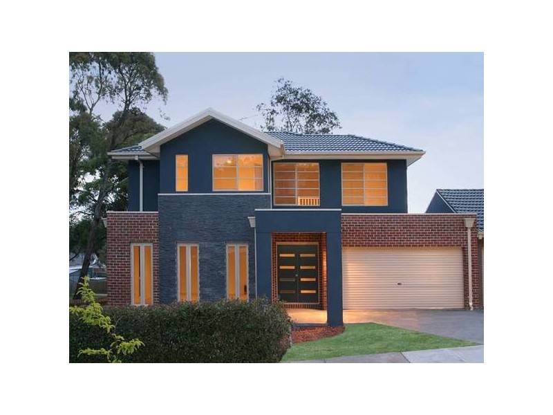 2 Graneel Grove, Berwick VIC 3806