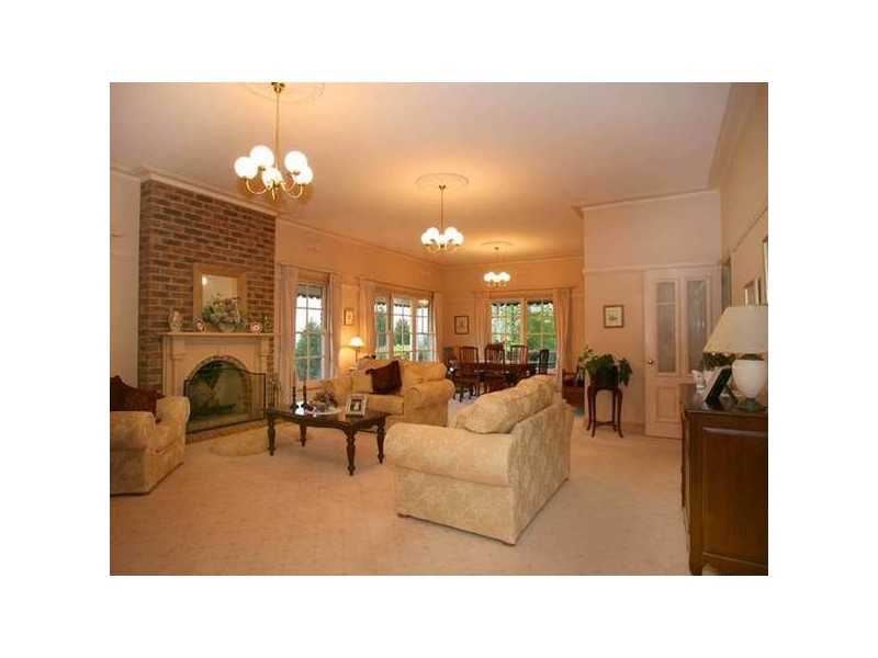 38 King Road, Harkaway VIC 3806